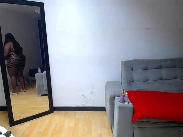 exotic-karmella's BongaCams show and profile