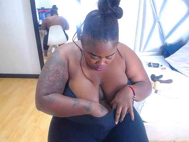 exotic-karmella exotic-karmella