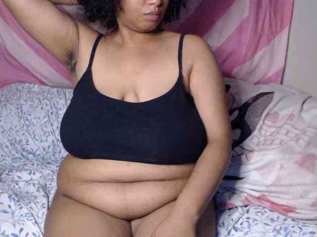 TasteeKitty Live Webcam on BongaCams
