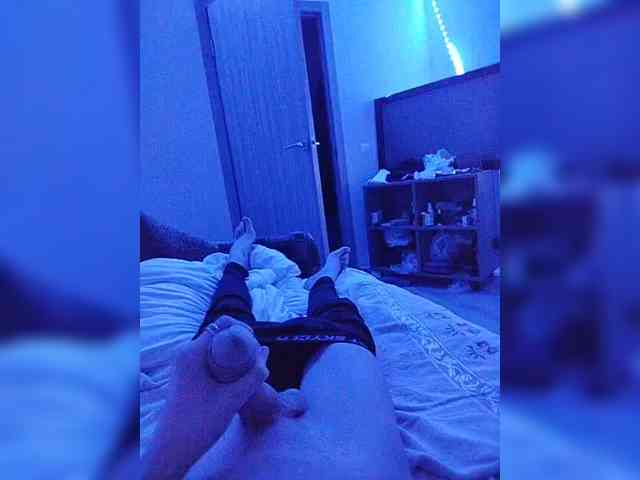 QWERTclv Live Webcam on BongaCams