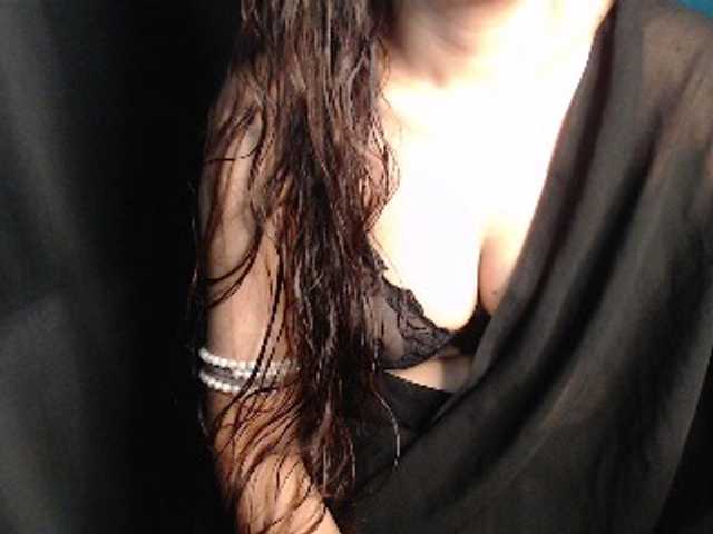 Monika67's BongaCams show and profile