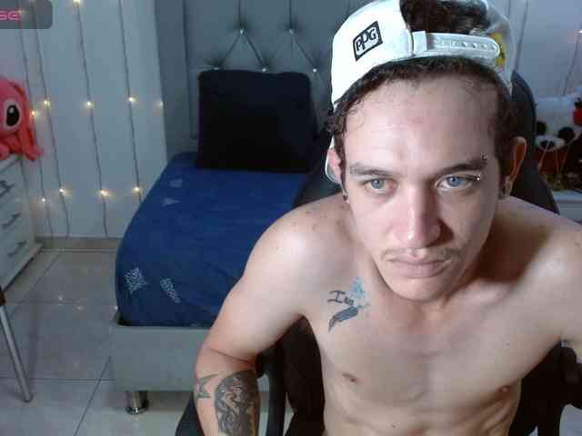 live sexcam Partnerthot2023