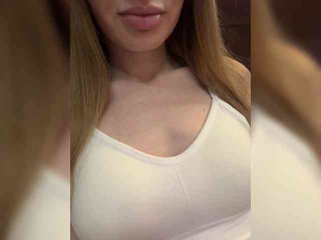 Madison01 Live Webcam on BongaCams