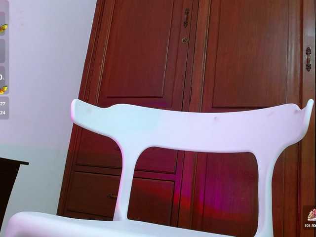  queeniestar chat room