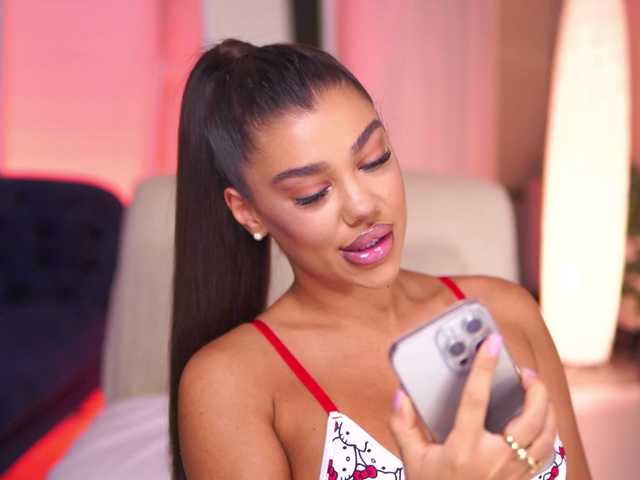 NatyDesiree's BongaCams show and profile