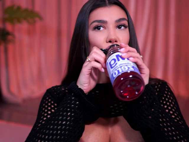 NatyDesiree's BongaCams show and profile