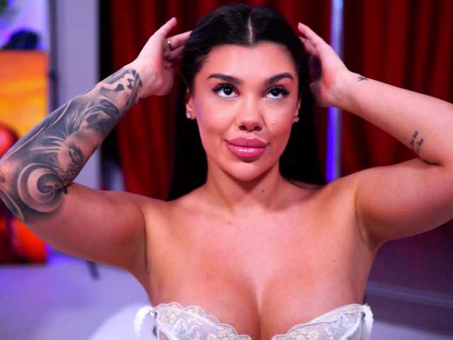 NatyDesiree's BongaCams show and profile