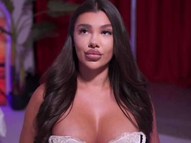 NatyDesiree's BongaCams show and profile