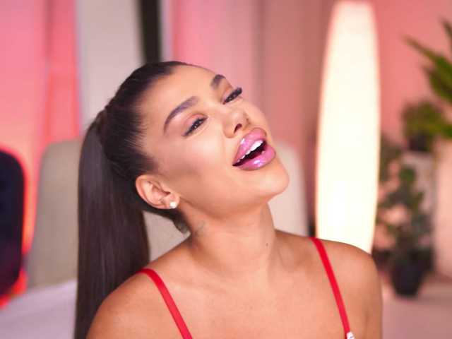 NatyDesiree's BongaCams show and profile