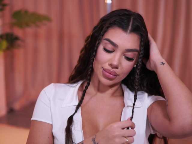 NatyDesiree's BongaCams show and profile