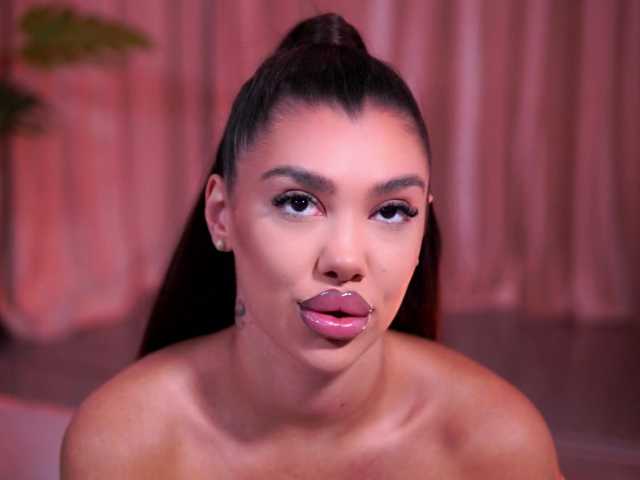 NatyDesiree's BongaCams profile