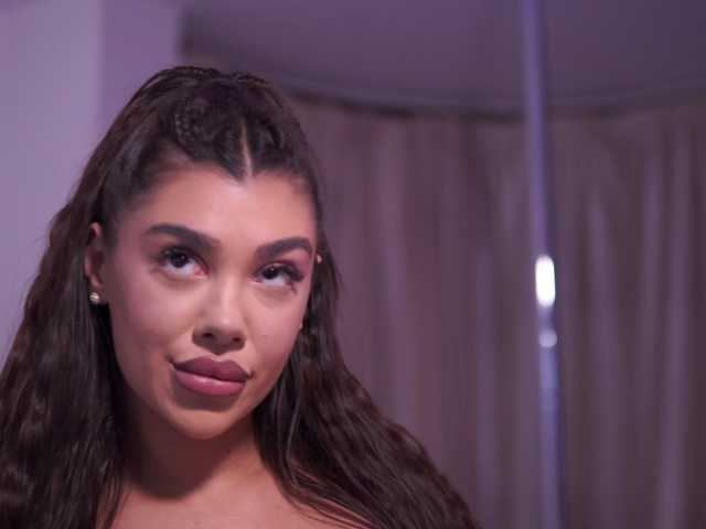 NatyDesiree's BongaCams show and profile