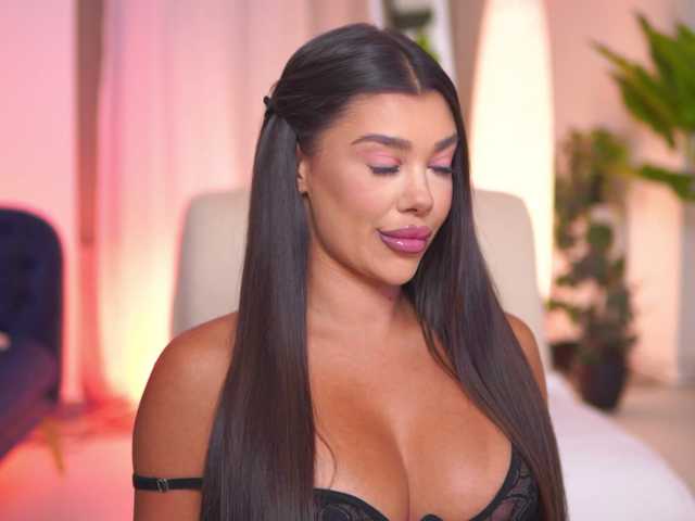 NatyDesiree's BongaCams show and profile