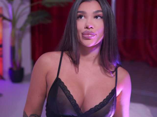 NatyDesiree's BongaCams show and profile