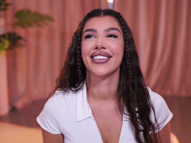 NatyDesiree's BongaCams show and profile