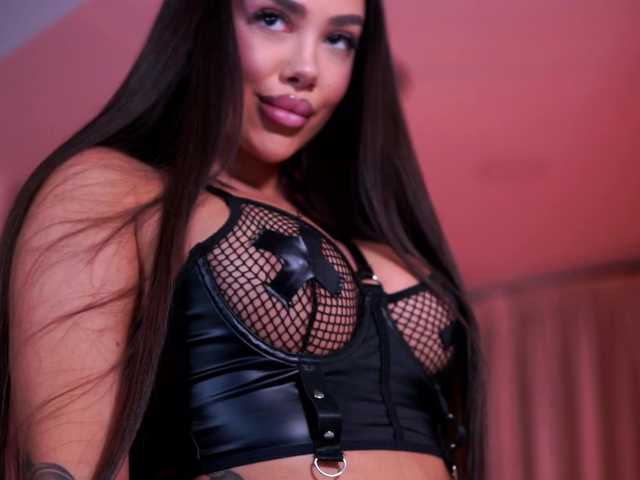 NatyDesiree's BongaCams show and profile