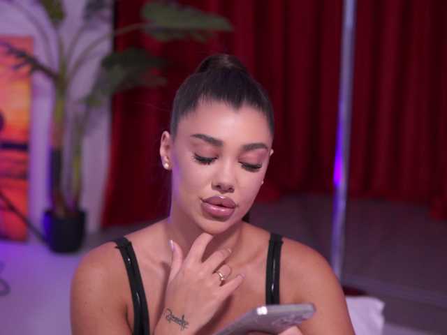 NatyDesiree's BongaCams show and profile