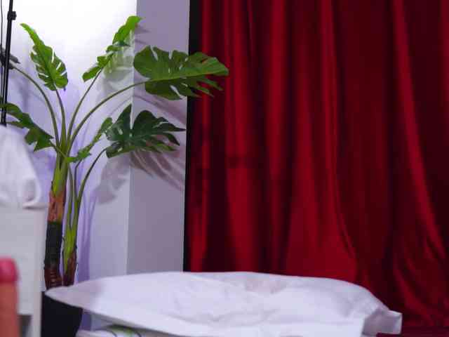NatyDesiree's webcam live show