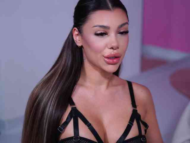 Модель: NatyDesiree