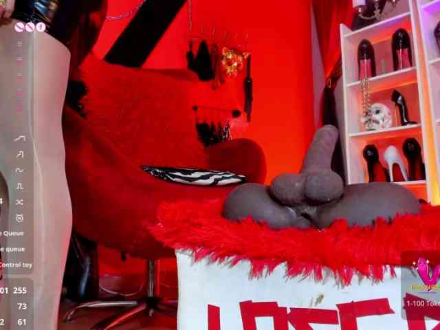 MistressAndre webcam