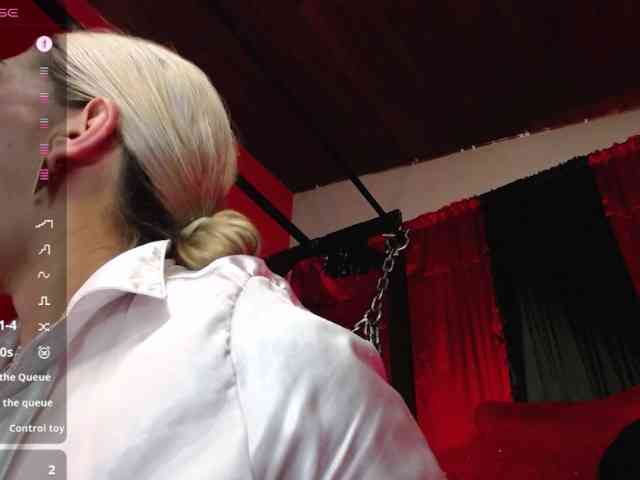MistressAndre webcam