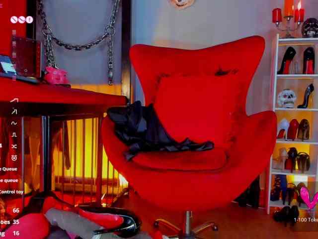 MistressAndre webcam