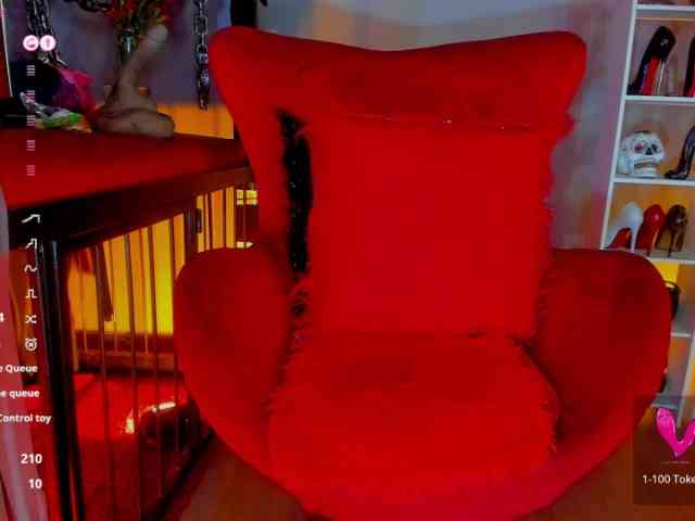 MistressAndre webcam