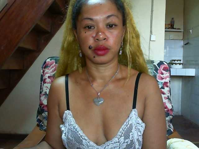 beautechoco's BongaCams show and profile