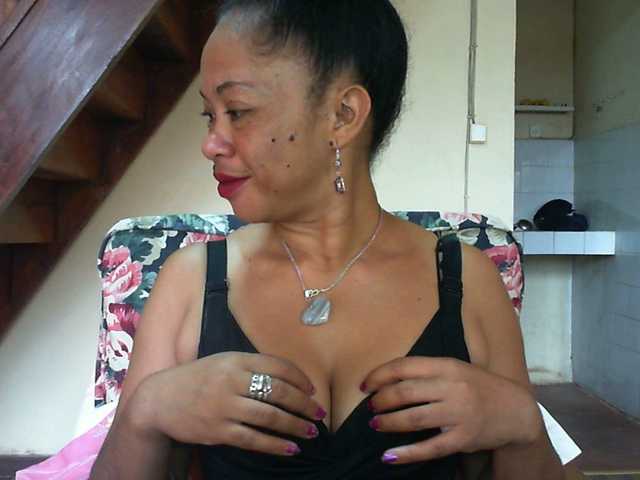 beautechoco's BongaCams show and profile