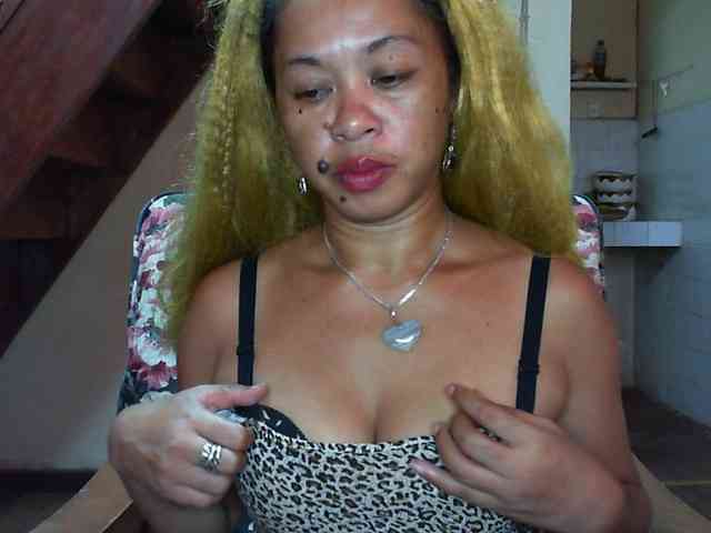 beautechoco Live Webcam on BongaCams