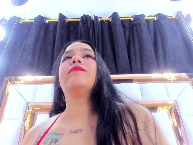 RileySweet's BongaCams show and profile