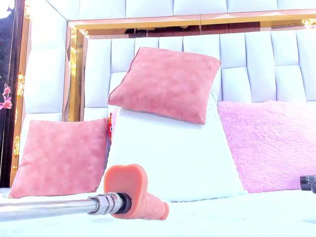 RileySweet live cam profile