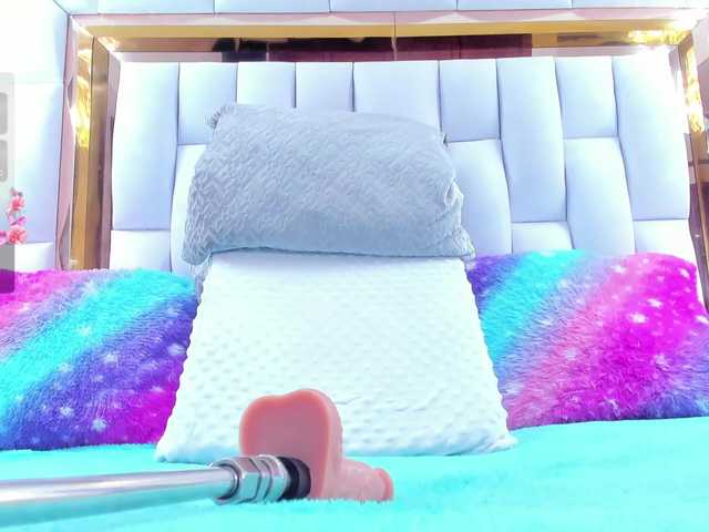 RileySweet's BongaCams show and profile