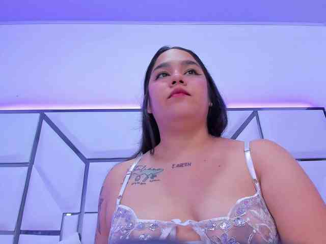 RileySweet webcam