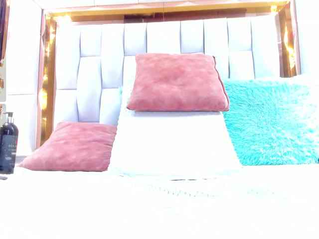 RileySweet webcam