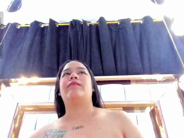 RileySweet webcam