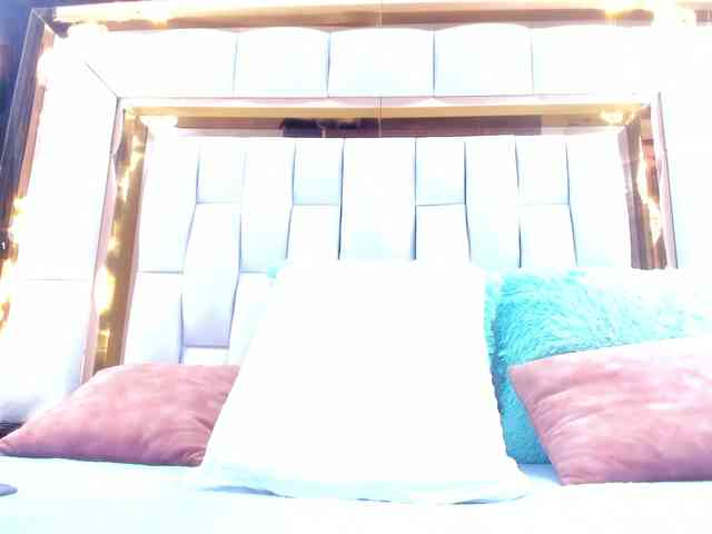 RileySweet webcam