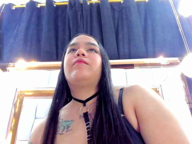 RileySweet webcam