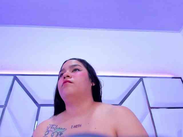 RileySweet webcam