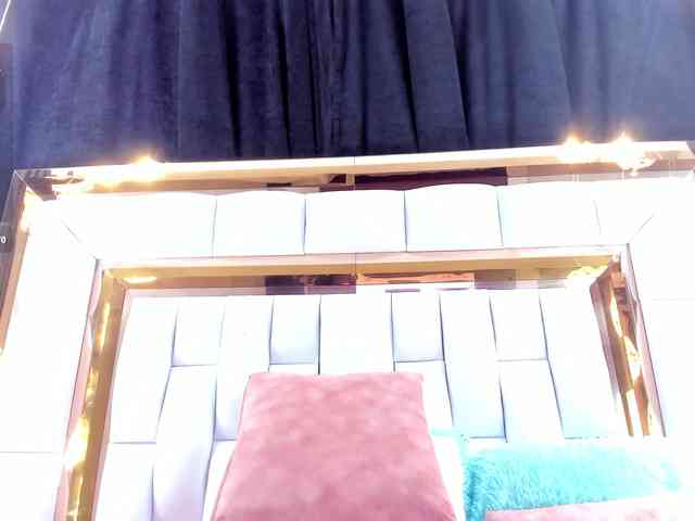 RileySweet webcam