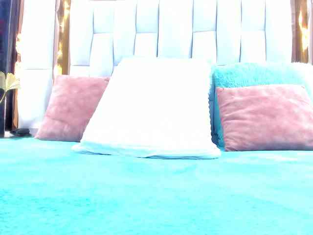 RileySweet webcam