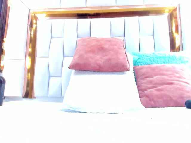 RileySweet webcam