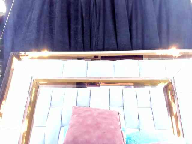 RileySweet webcam
