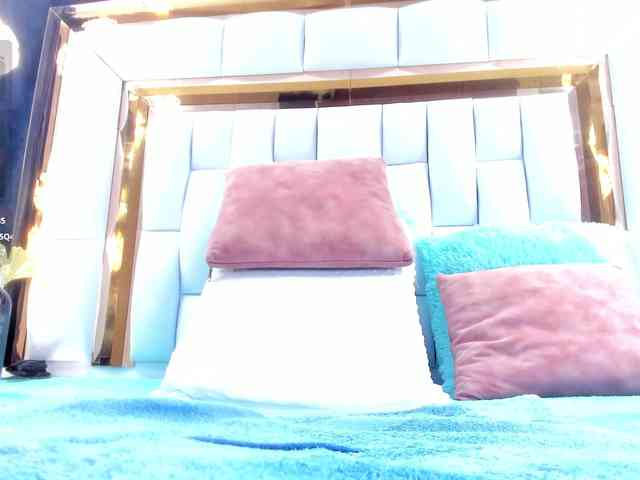 RileySweet webcam