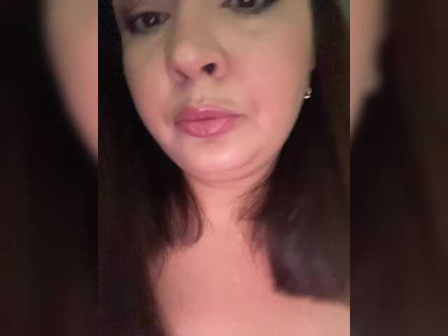  Tina-Dolly chat room