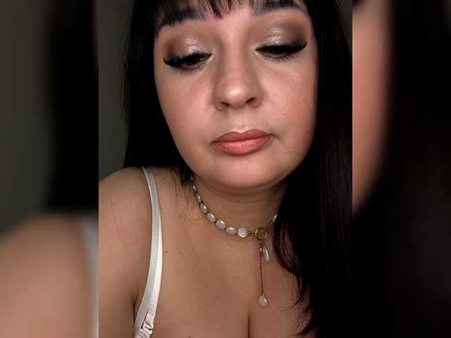 Tina-Dolly's BongaCams show and profile