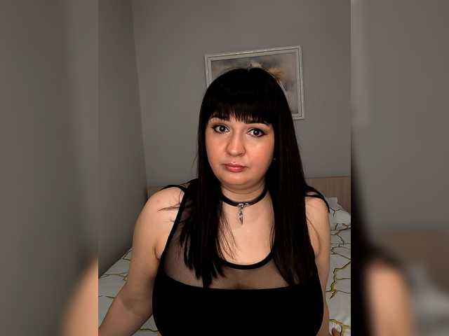 Tina-Dolly's BongaCams show and profile