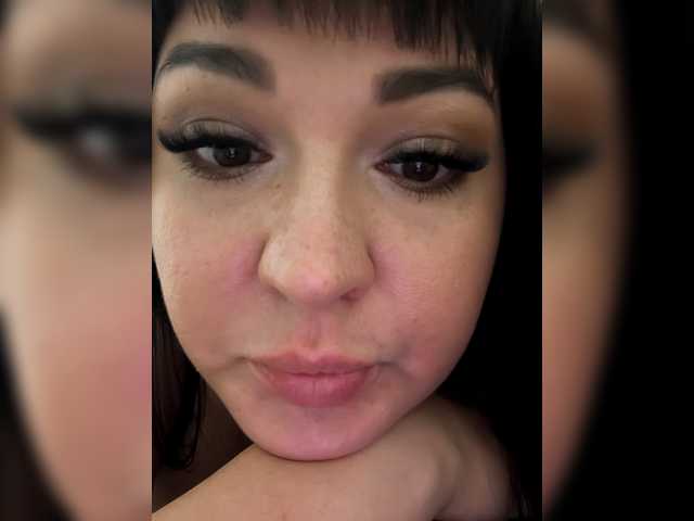 Tina-Dolly's BongaCams show and profile