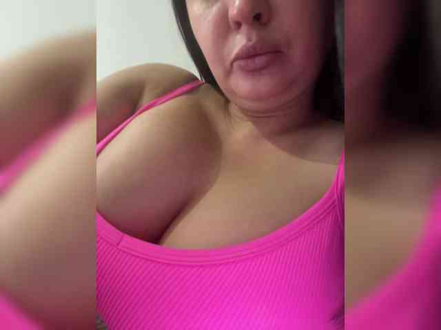 Alina-Milf webcam