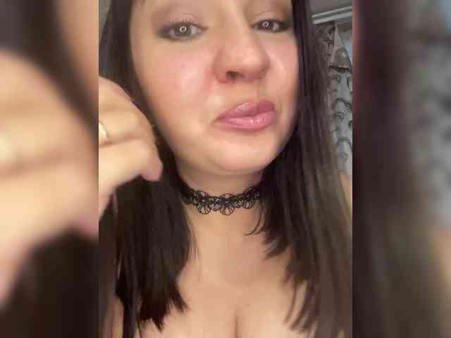 Alina-Milf webcam
